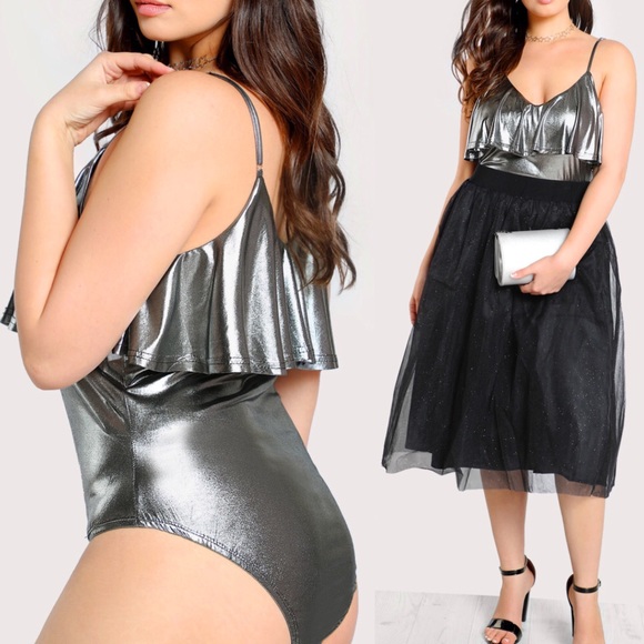 Tops - 🆕➕Silver metallic ruffle breast cami bodysuit